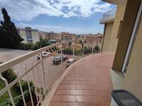 Albenga, 500 mt. dal mare, quadrilocale, con terrazzo e box. 