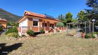 Albenga, 4 Km  Salea, Villa indipendente 160 mq, parco 800 mq.