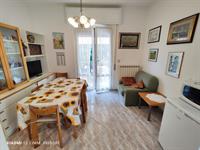 Alassio, bilocale angolare, 300 mt mare.