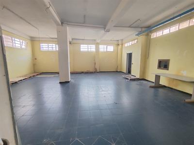 Albenga, magazzino 198 mq centrale,