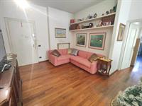 Albenga, comodo al centro storico,  appartamento di 90 mq., balcone.