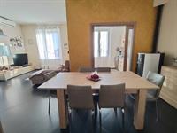 Albenga, plurilocale ristrutturato a nuovo, terreno.