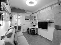 Albenga, 150 mt mare, monolocale ristrutturato 