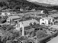 Villanova d'Albenga, villa semi-indipendente con giardino, portico, 3 posti auto.