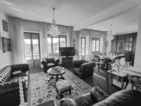 Albenga, Viale Martiri, plurilocale signorile in vendita.